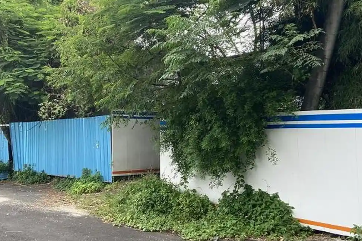 Cover: Tingkatkan Kenyamanan Warga, Jalan Lingkungan Telaga Harapan Mulai Diperbaiki